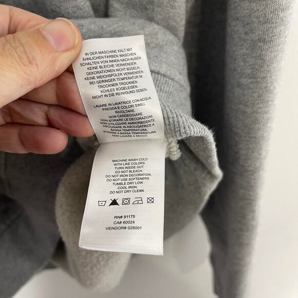 women's Large Gray Sweatshirt by Fila gray fleece pullover top crewneck size L - Picture 9 of 14